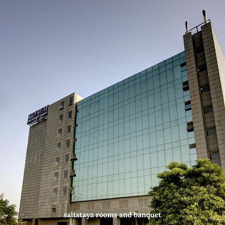 Saltstayz Premier Executive Serviced Apartment - Golf Course Extension Road Gurgaon Ngoại thất bức ảnh