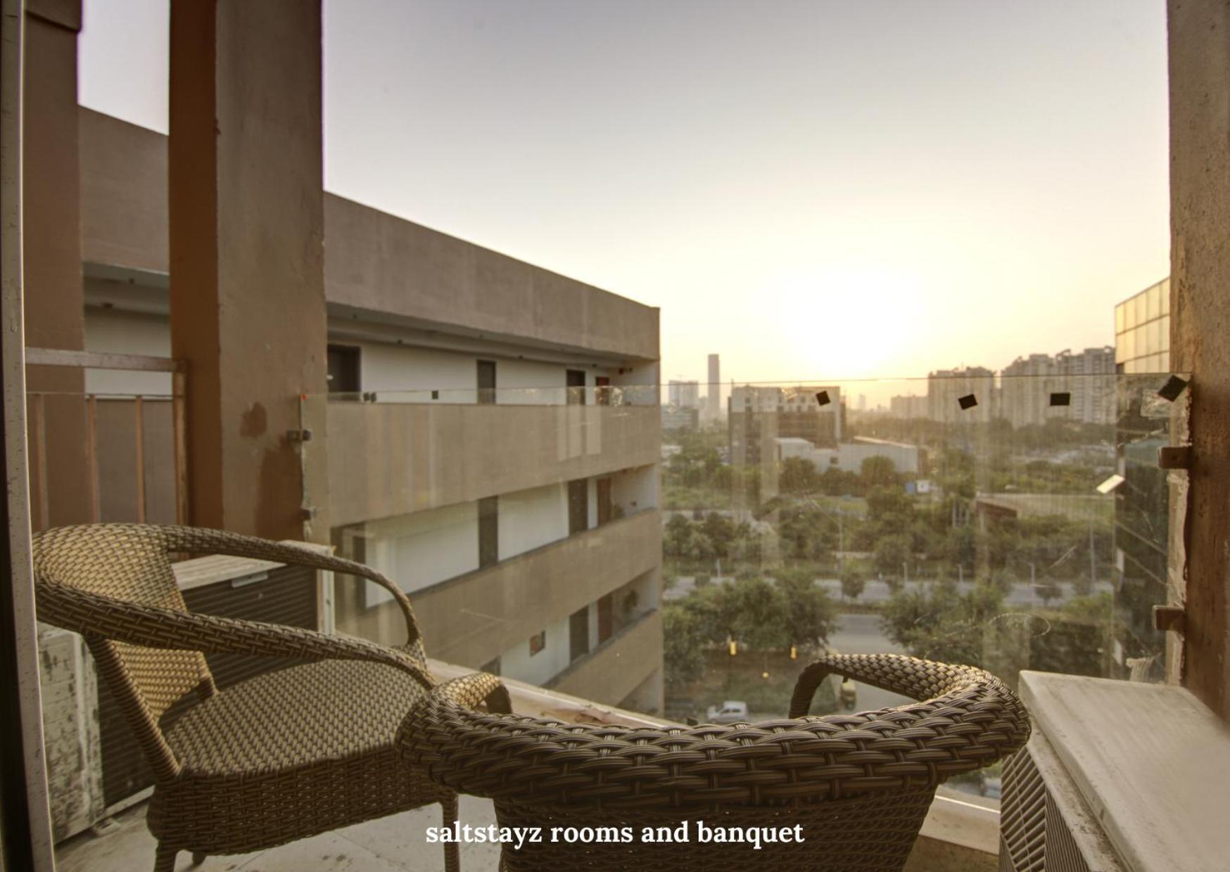 Saltstayz Premier Executive Serviced Apartment - Golf Course Extension Road Gurgaon Ngoại thất bức ảnh