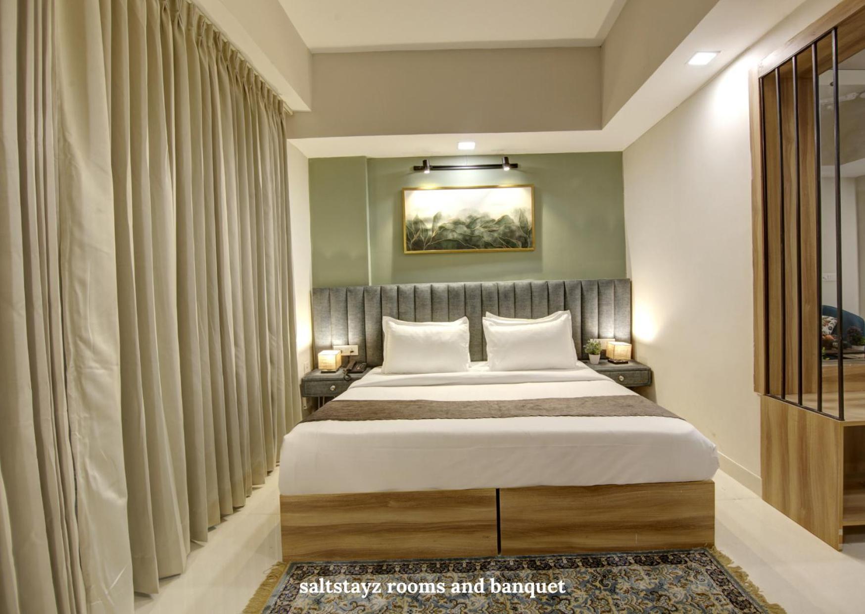 Saltstayz Premier Executive Serviced Apartment - Golf Course Extension Road Gurgaon Ngoại thất bức ảnh