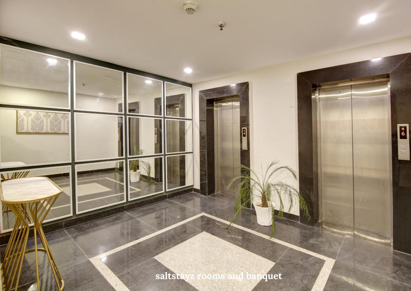Saltstayz Premier Executive Serviced Apartment - Golf Course Extension Road Gurgaon Ngoại thất bức ảnh